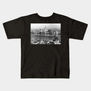 Vintage Budapest Parliament Building Hungary Kids T-Shirt